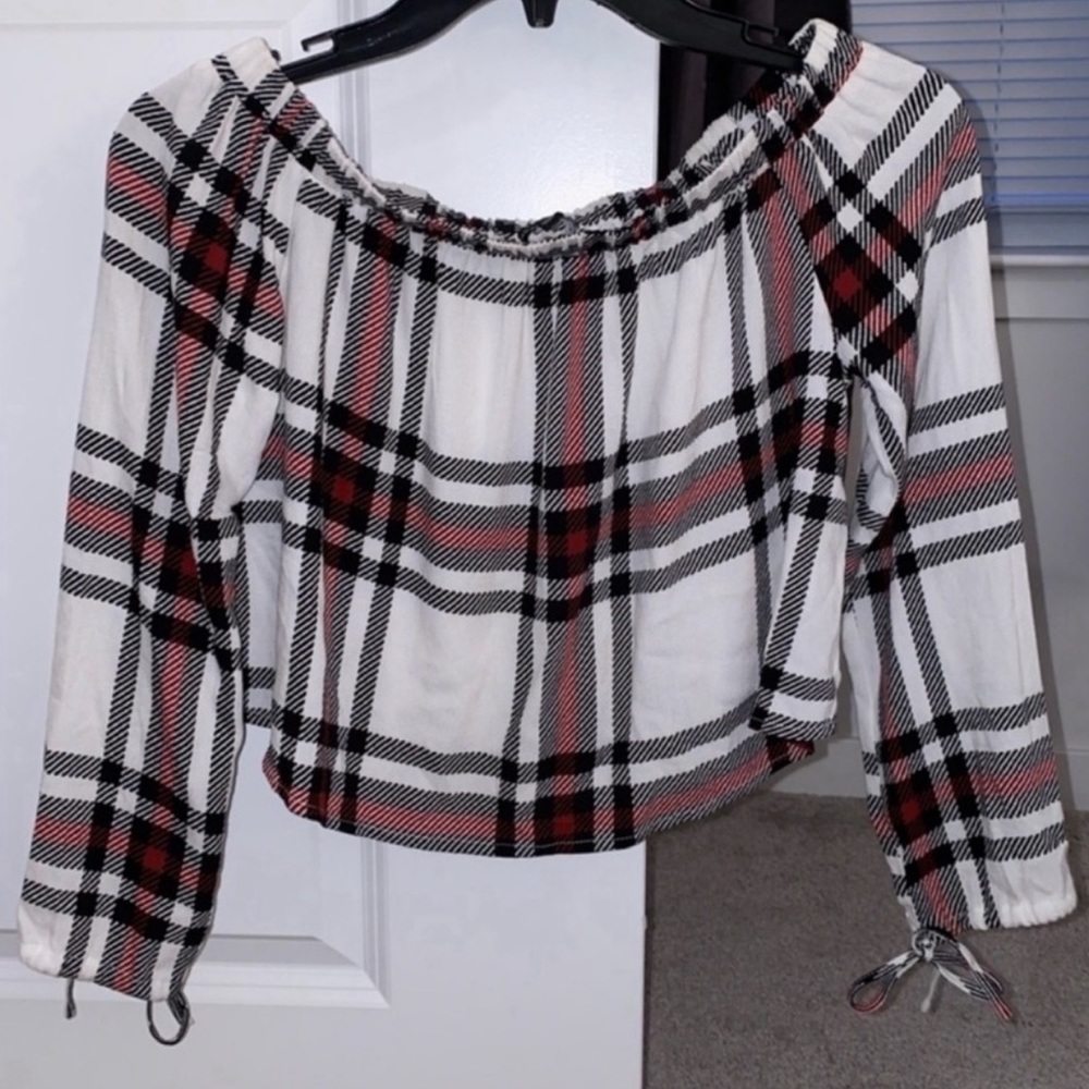Off the Shoulder Top by Kendall & Kylie